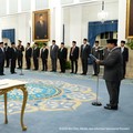 Presiden Prabowo Subianto melantik dan mengambil sumpah Pejabat Negara/Pemerintah, Istana Negara, Jakarta, Kamis (15/10/2026). (Tangkapan Layar Youtube/Sekretariat Presiden)