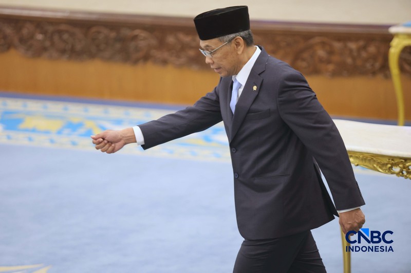 Presiden Prabowo Subianto melantik sejumlah pejabat baru di lingkungan Kabinet Merah Putih dan Tentara Nasional Indonesia (TNI) di Istana Negara, Jakarta, Kamis (15/10/2026). (CNBC Indonesia/Muhammad Sabki)