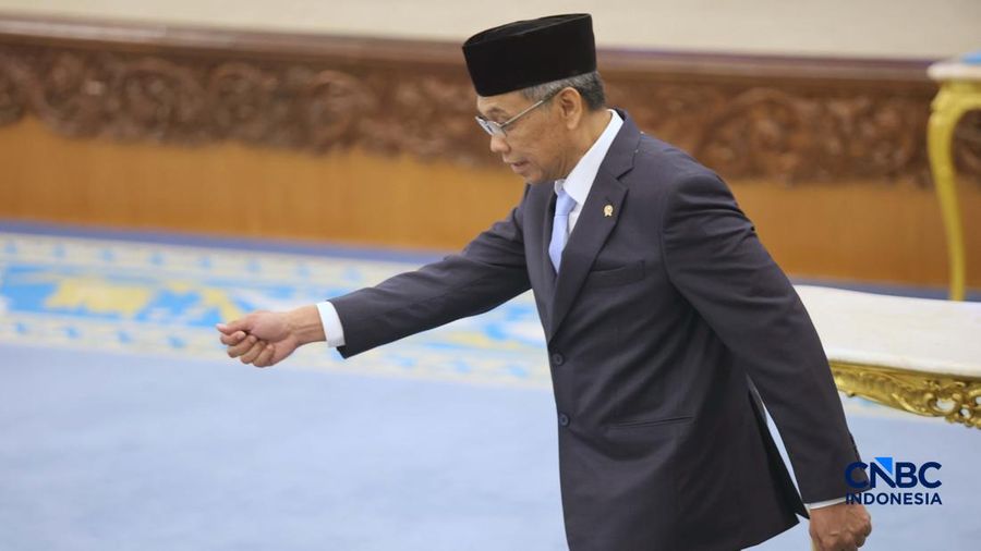Presiden Prabowo Subianto melantik sejumlah pejabat baru di lingkungan Kabinet Merah Putih dan Tentara Nasional Indonesia (TNI) di Istana Negara, Jakarta, Kamis (15/10/2026).
