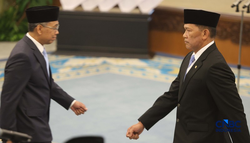 Presiden Prabowo Subianto melantik sejumlah pejabat baru di lingkungan Kabinet Merah Putih dan Tentara Nasional Indonesia (TNI) di Istana Negara, Jakarta, Kamis (15/10/2026). (CNBC Indonesia/Muhammad Sabki)