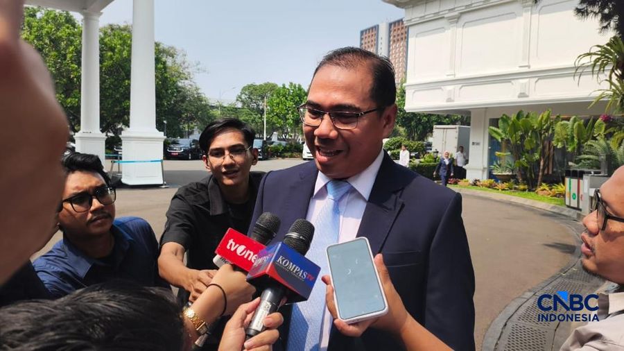 Rektor IPB University, Dr. Alim Setiawan Slamet. (CNBC Indonesia/Emir Yanwardhana)