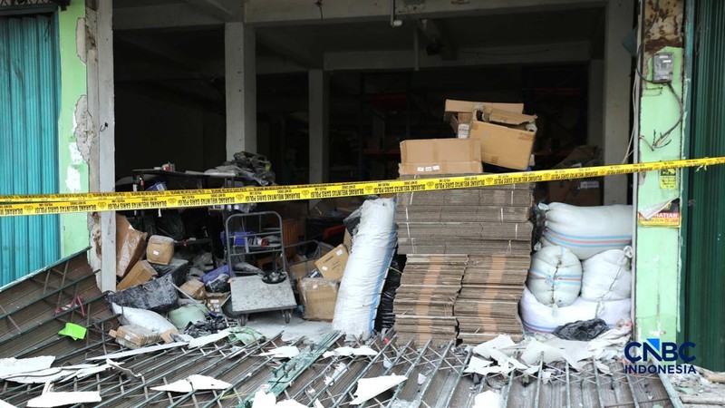 Susana usai terjadi kebakaran di Pasar Cimanggis, Ciputat, Tangerang Selatan, Kamis (15/10/2026). (CNBC Indonesia/Tri Susilo)