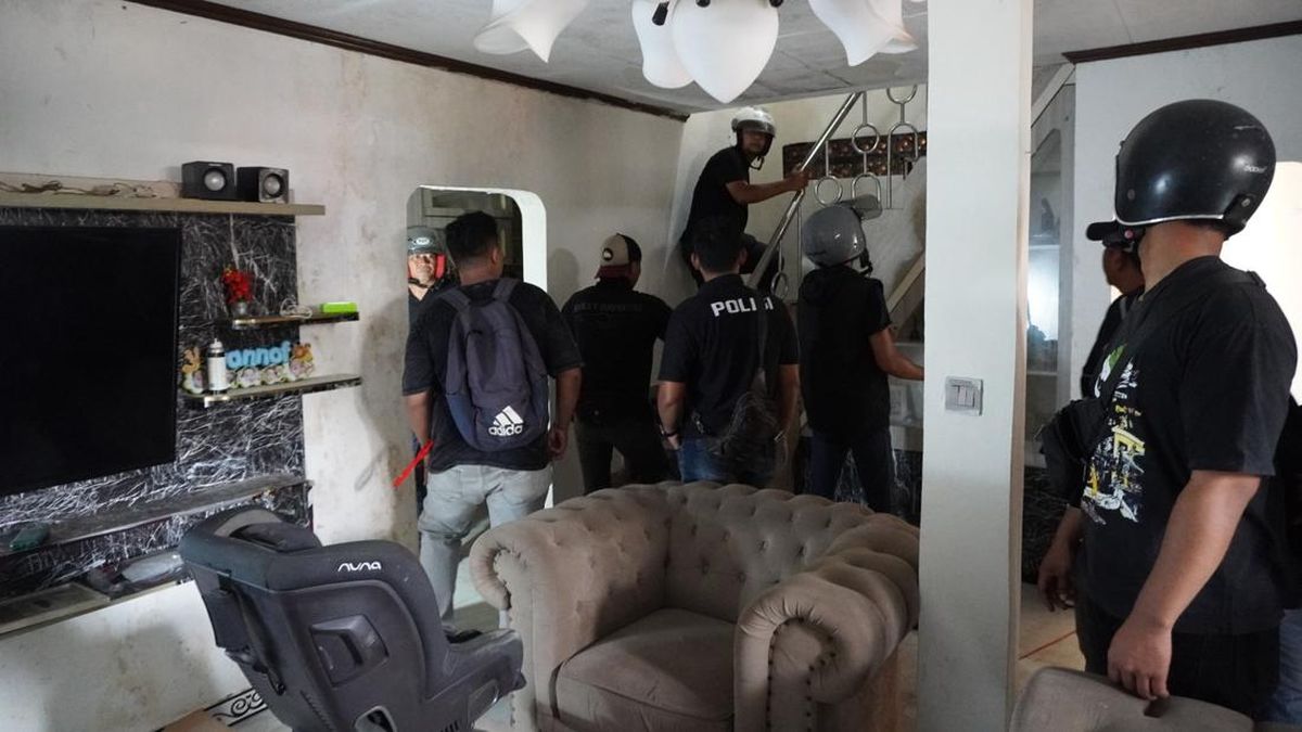 Polisi Ringkus 7 Orang dari Kampung Ambon, Sita Puluhan Sajam hingga Sabu — NadiKabar.com