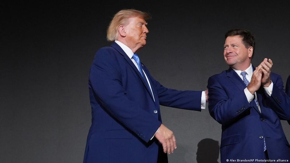 Trump Bentuk <i>Super Intelligence Force</i>, Apa Tugasnya? — NadiKabar.com
