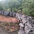 Dua kereta batu bara adu banteng yakni KA 4045 relasi Stasiun Tanjung Enim Baru menuju Tarahan dan KA 4136 relasi Stasiun Tarahan menuju Stasiun Tanjung Enim Baru di Kabupaten Ogan Komering Ulu (OKU), Sumatera Selatan. (Dok. Istimewa)
