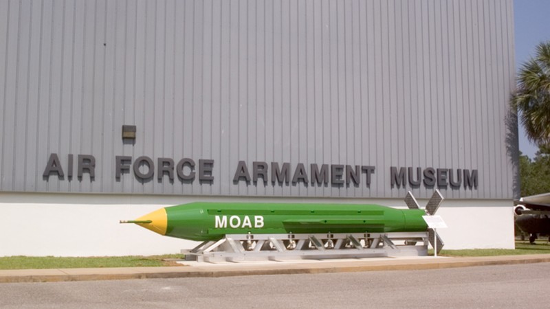 GBU-43/B Massive Ordnance Air Blast (MOAB). (Dok. afarmamentmuseum.com)