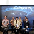 Kapolri Suyudi Ario Seto, CEO Danantara Rosan, Ketua OJK Friderica, Ketua DPR RI Sufmi Dasco, Kepala BP BUMN Dony Oskaria, Kepala Eksekutif PMDK Hasan Fawzi sambangi gedung Bursa Efek Indonesia (BEI) pada Jumat (16/10/2026). (CNBC Indonesia/Muhammad