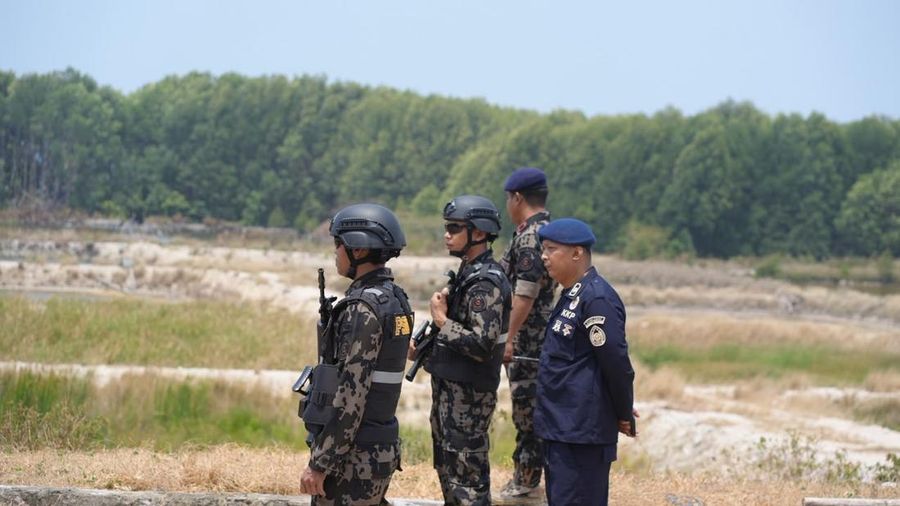 Kementerian Kelautan dan Perikanan (KKP) menyegel dua lokasi tambak udang seluas total 7,71 hektare (ha) di Pulau Karimunjawa, Kabupaten Jepara, Jawa Tengah. (Dok. KKP)