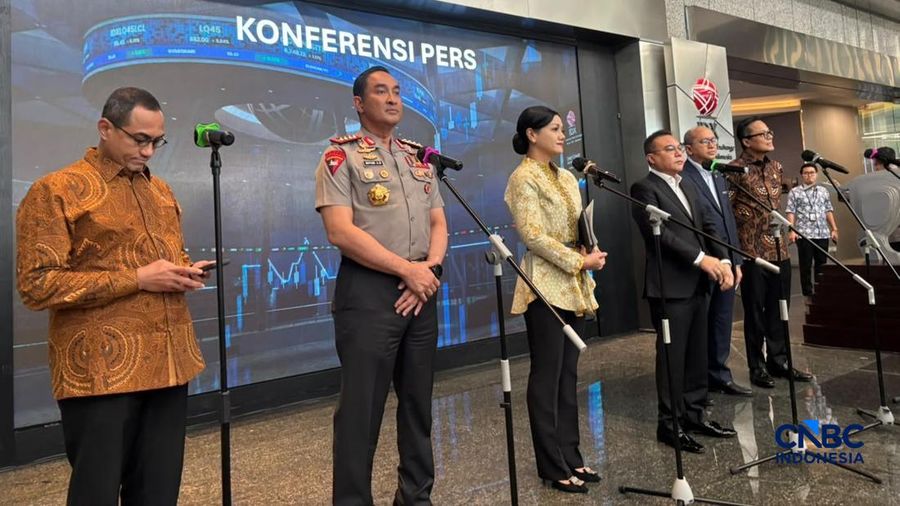 Konferensi pers di gedung Bursa Efek Indonesia (BEI), Jakarta, Jumat (16/10/2026). (CNBC Indonesia/Mentari Pusopandini)