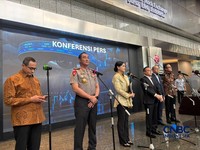 Konferensi pers di gedung Bursa Efek Indonesia (BEI), Jakarta, Jumat (16/10/2026). (CNBC Indonesia/Mentari Pusopandini)