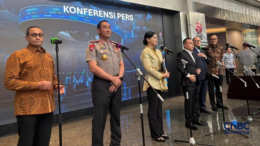 Konferensi pers di gedung Bursa Efek Indonesia (BEI), Jakarta, Jumat (16/10/2026). (CNBC Indonesia/Mentari Pusopandini)