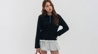 Kaos Wanita Fitted atau Longsleeve? Cara Pilih Potongan yang Pas untuk Aktivitasmu 