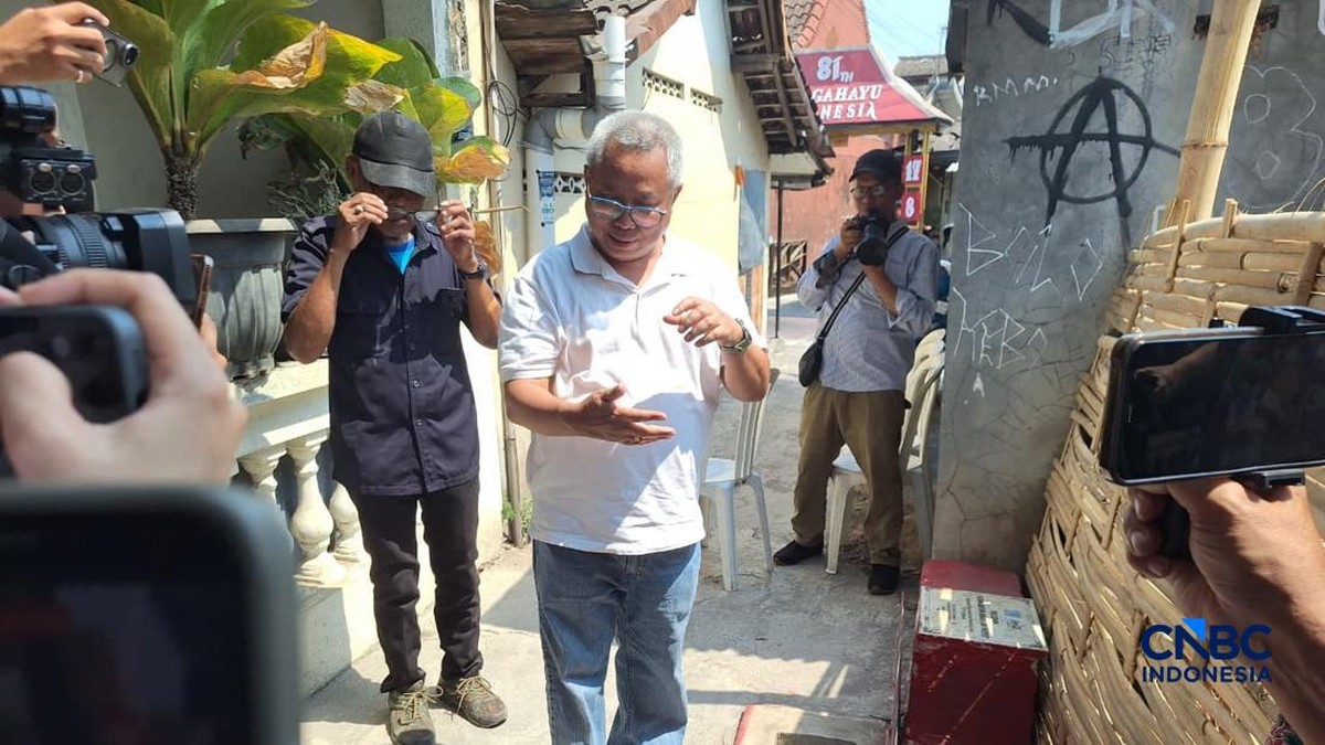 Warga di Pinggiran Rel Nikmati Air Bersih dari Program Master Meter