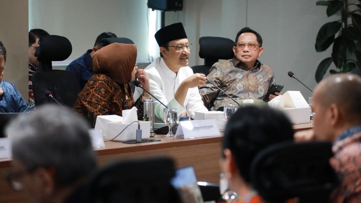 Mensos Gus Ipul Tegaskan Digitalisasi Bansos Tingkatkan Akurasi Data — NadiKabar.com