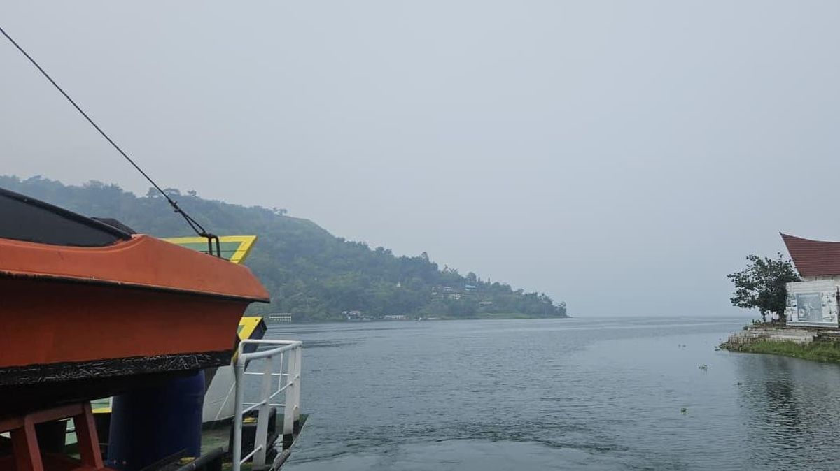 Penyeberangan di Danau Toba Mulai Terdampak Karhutla — NadiKabar.com