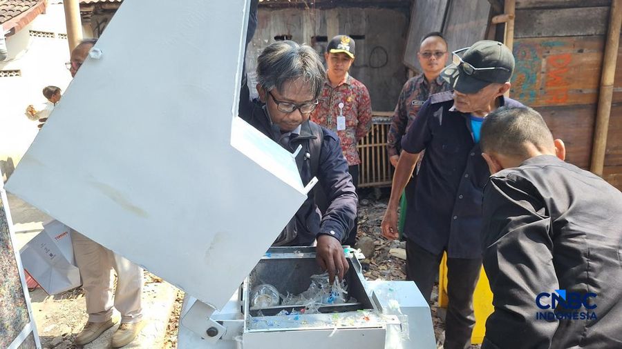 Peresmian Fasilitas Pengelolaan Sampah Berbasis Komunitas, Kamis (8/10/2026)/Khoirul Anam