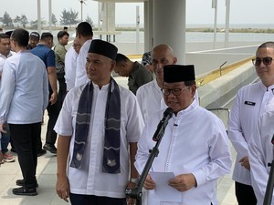 Jakarta Governor Acknowledges Worsening Air Quality, Refrains from Speculating on Cause