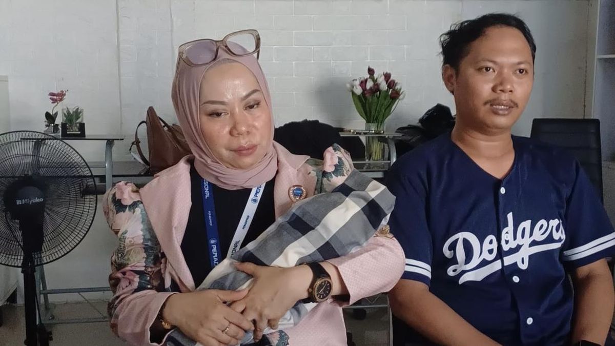 Nenek di Bone Ngamuk Gendong Jasad Cucu, Duga Dokter Lambat Tangani Mantu Hamil — NadiKabar.com