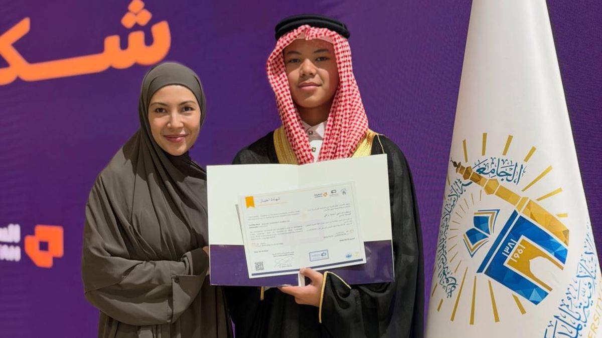 Ratna Galih Tulis Pesan Haru ke Anak Usai Lulus Program Agama di Kampus Madinah — NadiKabar.com