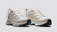 Dari Kantor hingga Hangout, Ini 6 Ide Outfit Sneakers Gorpcore 
