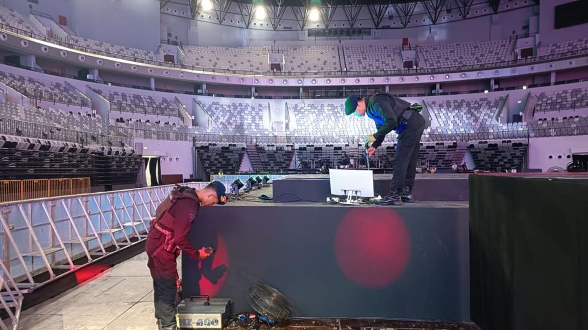 Ilustrasi berita Nasional: Brimob PMJ Sterilisasi Indonesia Arena Pastikan Konser BABYMONSTER Aman