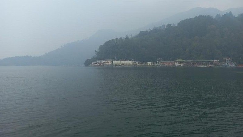 Kabut asap karhutla selimuti kawasan Danau Toba, Sumatra Utara. (Dok. Warga via detikcom)