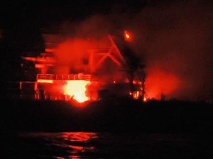 26 Kru KM Prima Sentosa Dievakuasi dari Kapal Terbakar di Bengkulu