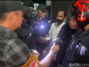 Polisi Gerebek Salon Diduga Jadi Gudang Sabu di Makassar, 4 Orang Ditangkap