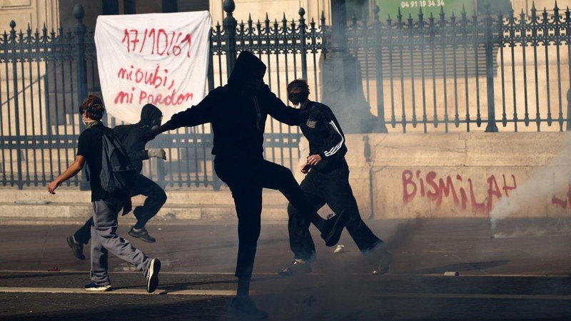 Protes nasional menentang tingginya biaya hidup di Paris, Prancis, Sabtu (17/10/2026). (REUTERS/Manon Cruz)