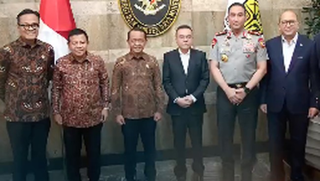 Rosan Beberkan Hasil Rapat dengan Bahlil, Kapolri-Dasco, Bahas Isu BBM