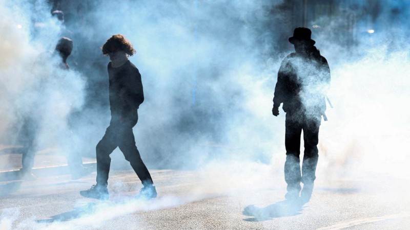 Rusuh saat protes mahasiswa di Brussel, Belgia, Sabtu (17/10/2026). (REUTERS/Yves Herman)