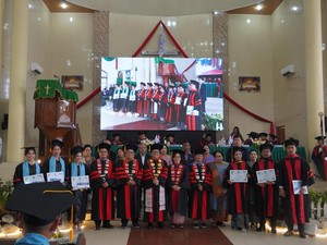 STT HKBP Gelar Wisuda, Wamen HAM: Negara Butuh yang Paham Memuliakan Allah