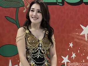 Video: Ayu Ting Ting Bikin Heboh Synchronize, Gandeng Shabrina hingga Ayah Ojak!