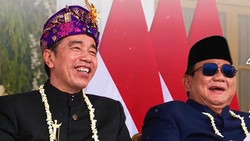 Jokowi Ucapkan Selamat Ulang Tahun ke Prabowo, Doakan Kuat