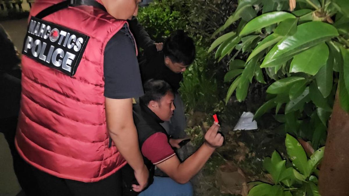 Pengedar Narkoba di Bogor Tempelkan Sabu di Pot Bunga hingga Batu — NadiKabar.com