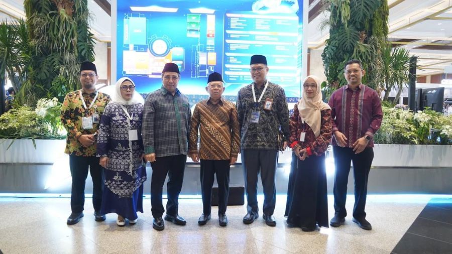 Wakil Presiden Periode 2019-2024 KH Ma'ruf Amin menghadiri acara ISEF di JCC, Senayan, Kamis (15_10_2026