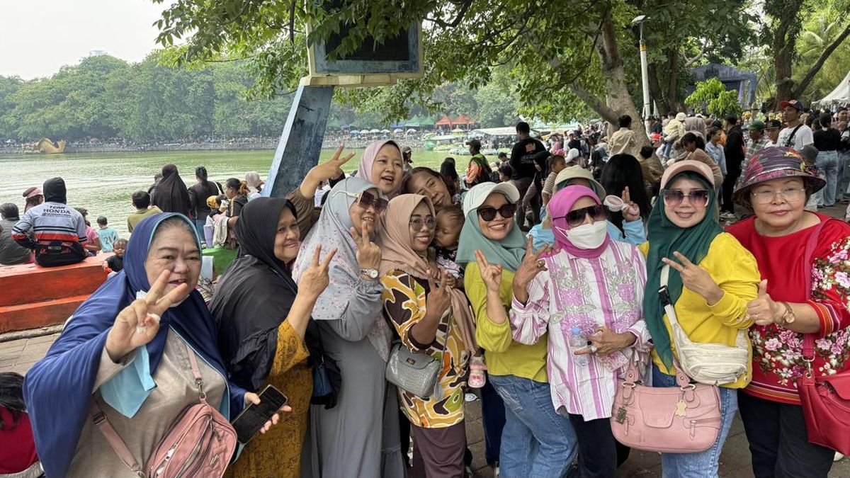 Animo Warga Satu RT Datang ke Festival Perahu di Jakut Sampai Sewa Angkot — NadiKabar.com