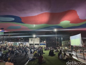 Setia Mendukung Persib Lewat Layar Nobar