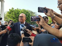 CEO Danantara Indonesia Rosan Perkasa Roeslani di Istana Kepresidenan, Jakarta Pusat, Senin (19/10/2026). (CNBC Indonesia/Emir Yanwardhana)