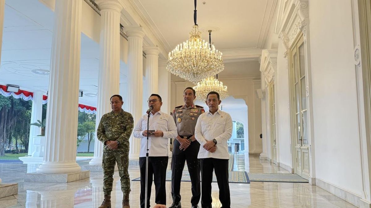 Ilustrasi berita Nasional: Menko Dudung Ungkap Malaysia Akan Kirim 3 Pesawat Bantu Tangani Karhutla