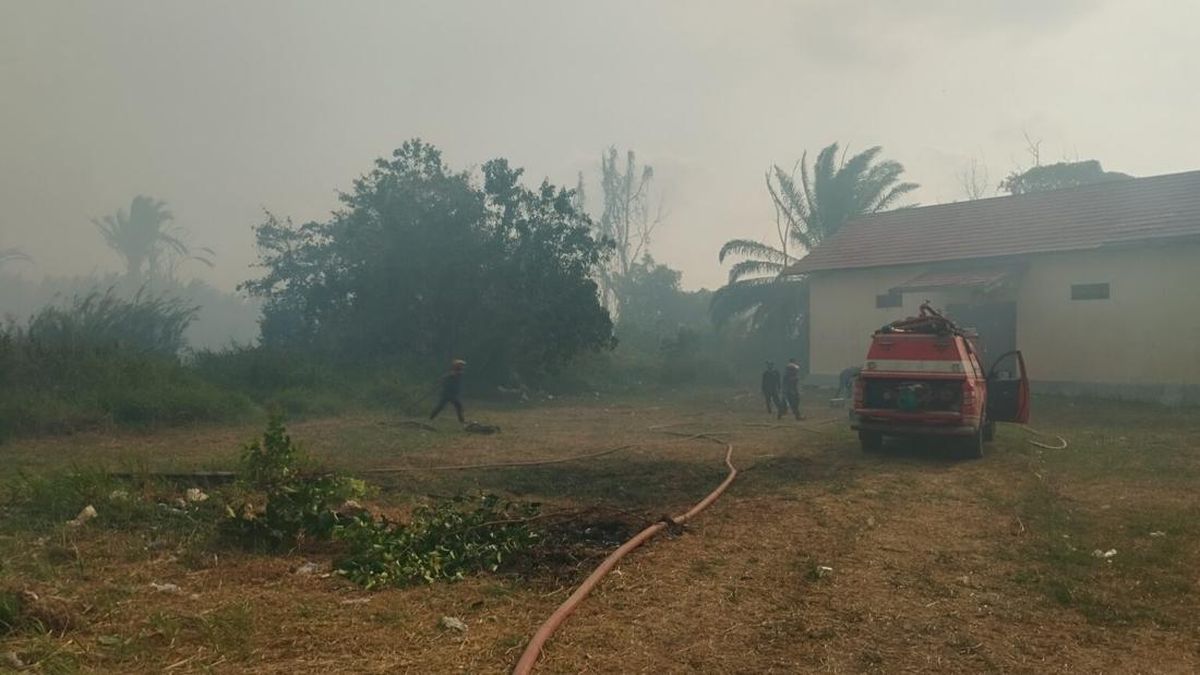 Karhutla Meluas, Dinding dan Plafon Gedung Disnaker Seruyan Kalteng Terdampak — NadiKabar.com