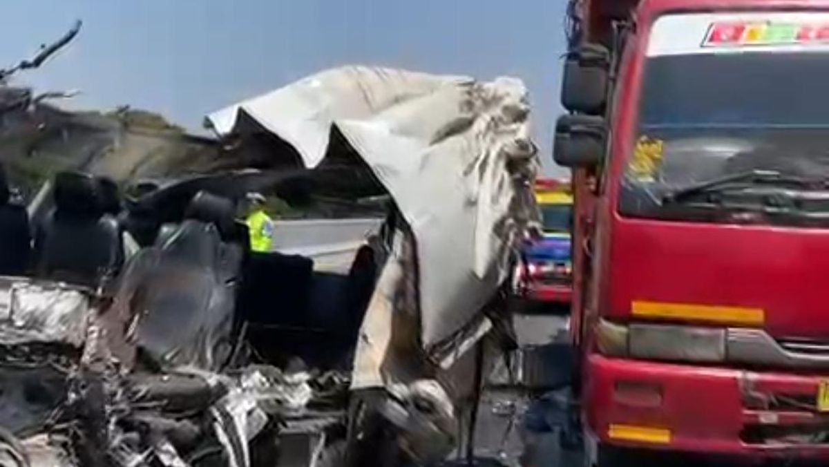 4 Suporter PSS Sleman Tewas Kecelakaan di Tol Madiun, Sopir Diperiksa Polisi — NadiKabar.com
