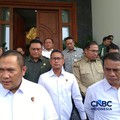 Kepala Bareskrim Polri Asep Safrudin bersama Menteri Pertanian Amran Sulaiman saat ditemui di Jakarta, Senin (19/10/2026). (CNBC Indonesia/Martyasari Rizky)