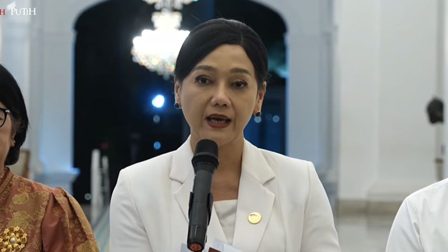 Ketua Dewan Komisioner Otoritas Jasa Keuangan (OJK) Friderica Widyasari Dewi. (Tangkapan Layar Youtube/Sekretariat Presiden RI)