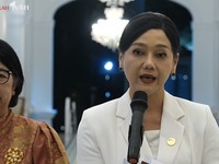 Ketua Dewan Komisioner Otoritas Jasa Keuangan (OJK) Friderica Widyasari Dewi. (Tangkapan Layar Youtube/Sekretariat Presiden RI)