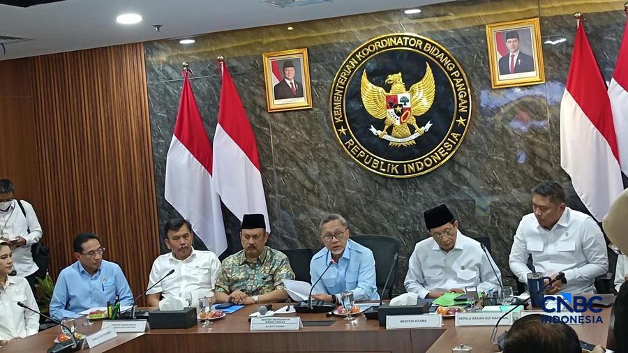 Rapat Koordinasi Terbatas (Rakortas) terkait Makan Bergizi Gratis (MBG) di Kantor Kementerian Koordinator Bidang Pangan, Jakarta, Senin (19/10/2026). (CNBC Indonesia/Martyasari Rizki)