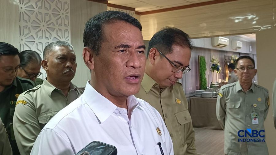 Menteri Pertanian (Mentan) Amran Sulaiman saat ditemui di kantornya, Jakarta, Senin (19/10/2026). (CNBC Indonesia/Martyasari Rizky)