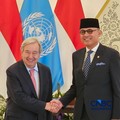 Sekretaris Jenderal Perserikatan Bangsa-Bangsa (Sekjen PBB) Antnio Guterres dan Menteri Luar Negeri Arrmanatha Christiawan Nasir saat menghadiri Foreign Policy Circle Talks, "Eight Decades of the United Nations: What's Next?" di Gedung Pancasila Keme