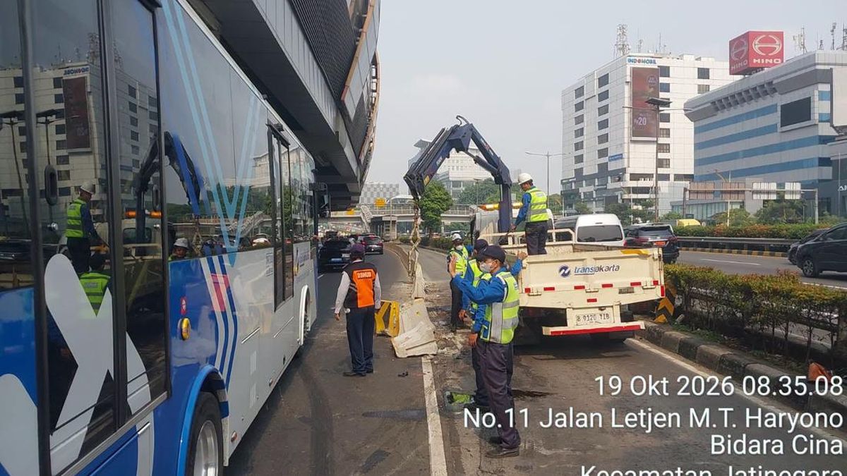 Sejumlah Rute TransJ Sempat Terhambat Imbas Truk Tabrak Separator di Cawang — NadiKabar.com