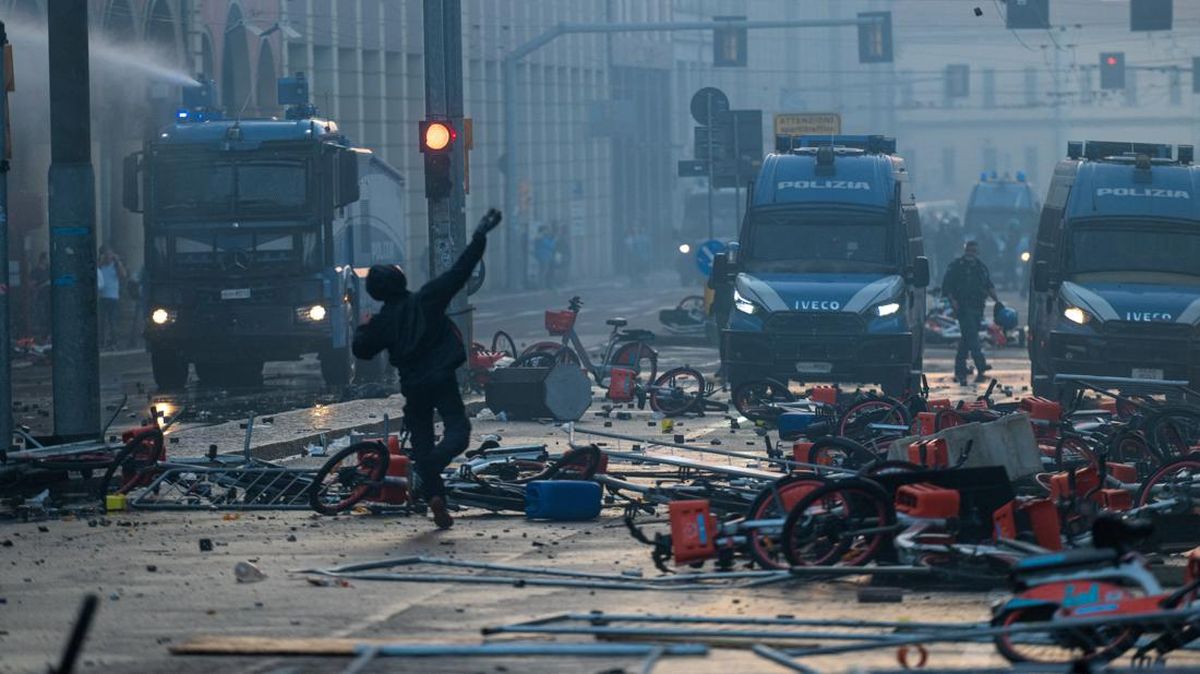 Demo Protes Biaya Hidup di Prancis Meluas ke Italia, Belgia hingga Portugal — NadiKabar.com